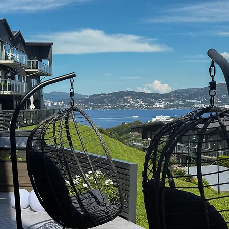 Large Luxurious With Private Terrace And Parking Appartement Bergen