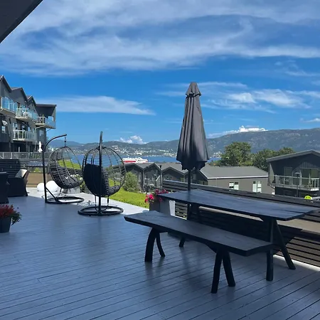 Large Luxurious With Private Terrace And Parking Appartement *